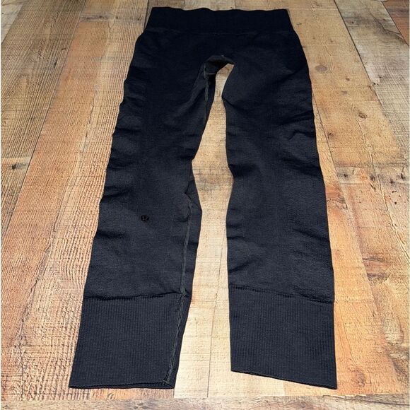 Lululemon Ebb To Street Pant
Heathered Inkwell size - Picture 10 of 14